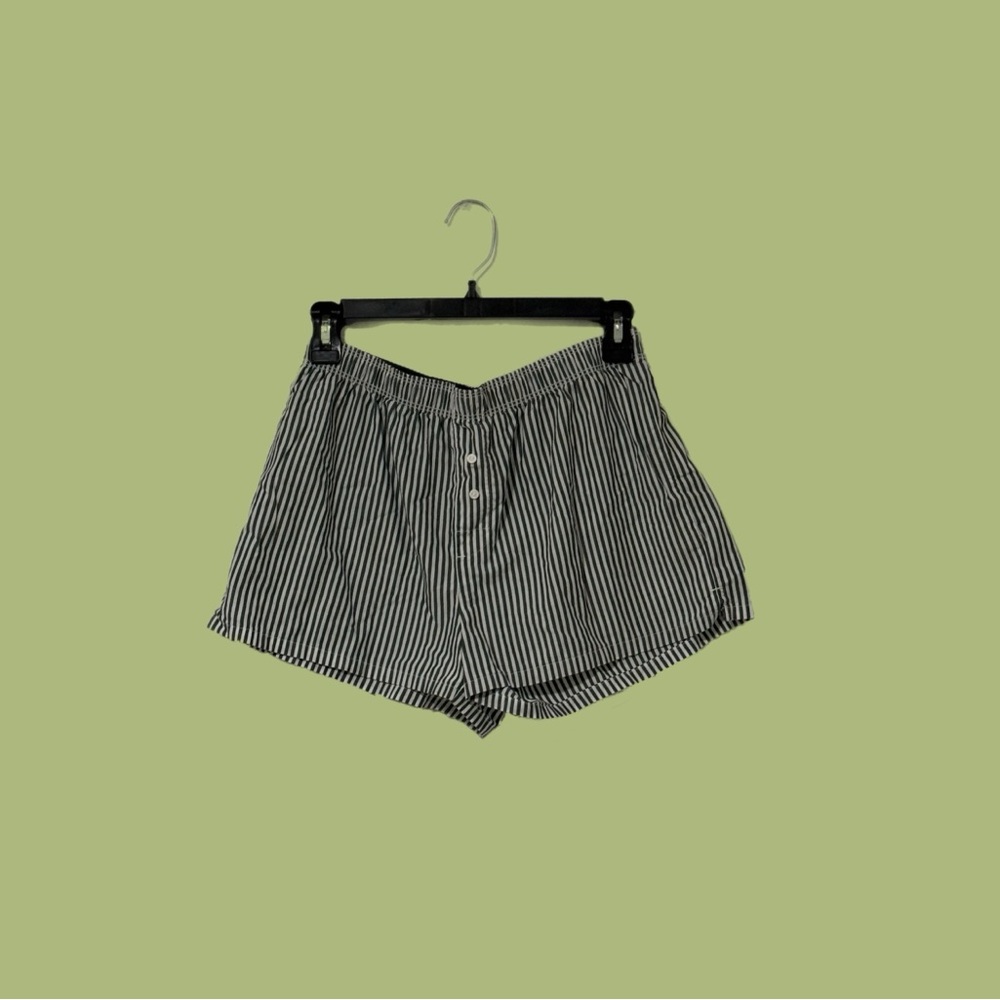 VICTORIA SECRET BOXER SHORTS